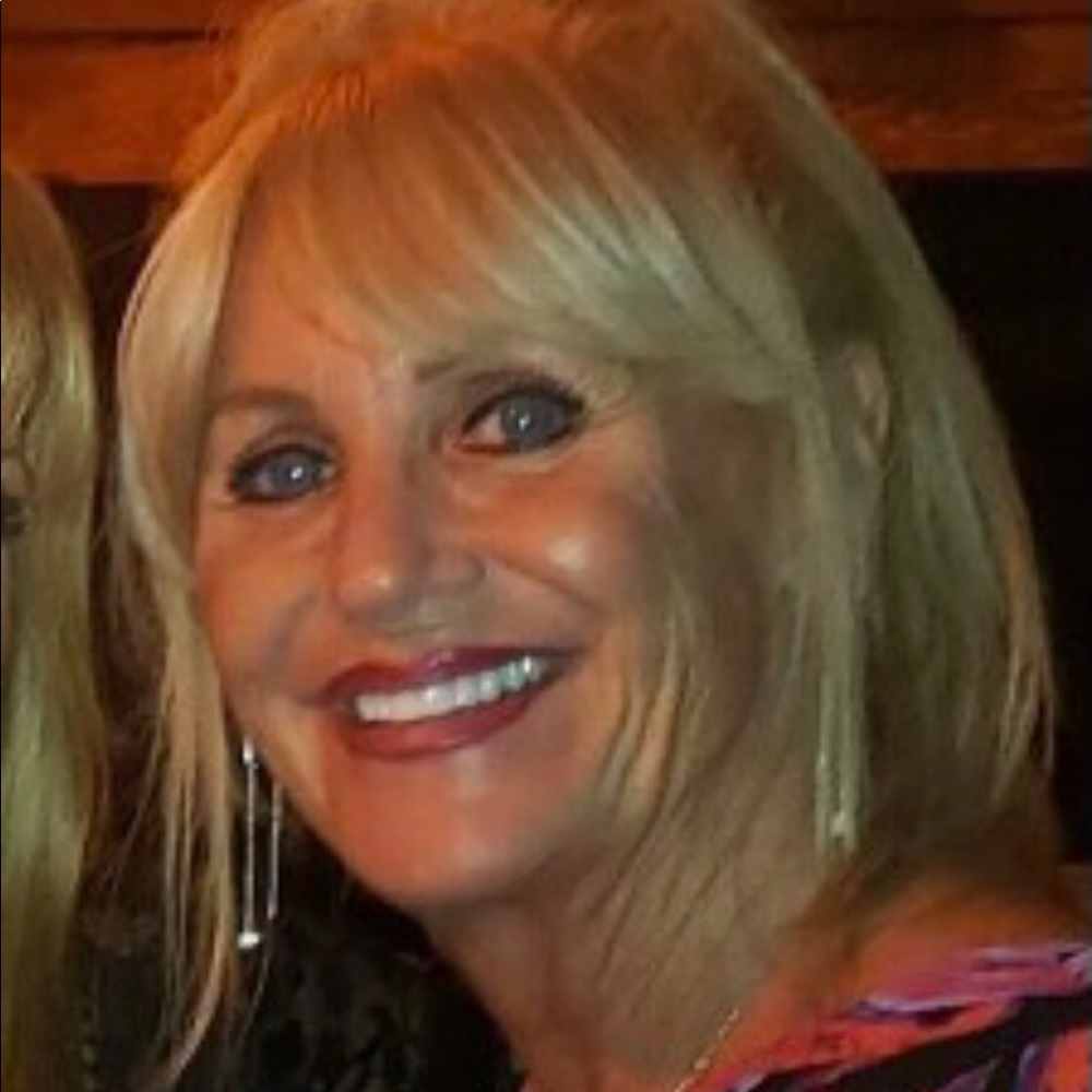 Meet your Posher, Dawn POSH AMBASSADOR/TOP RATED